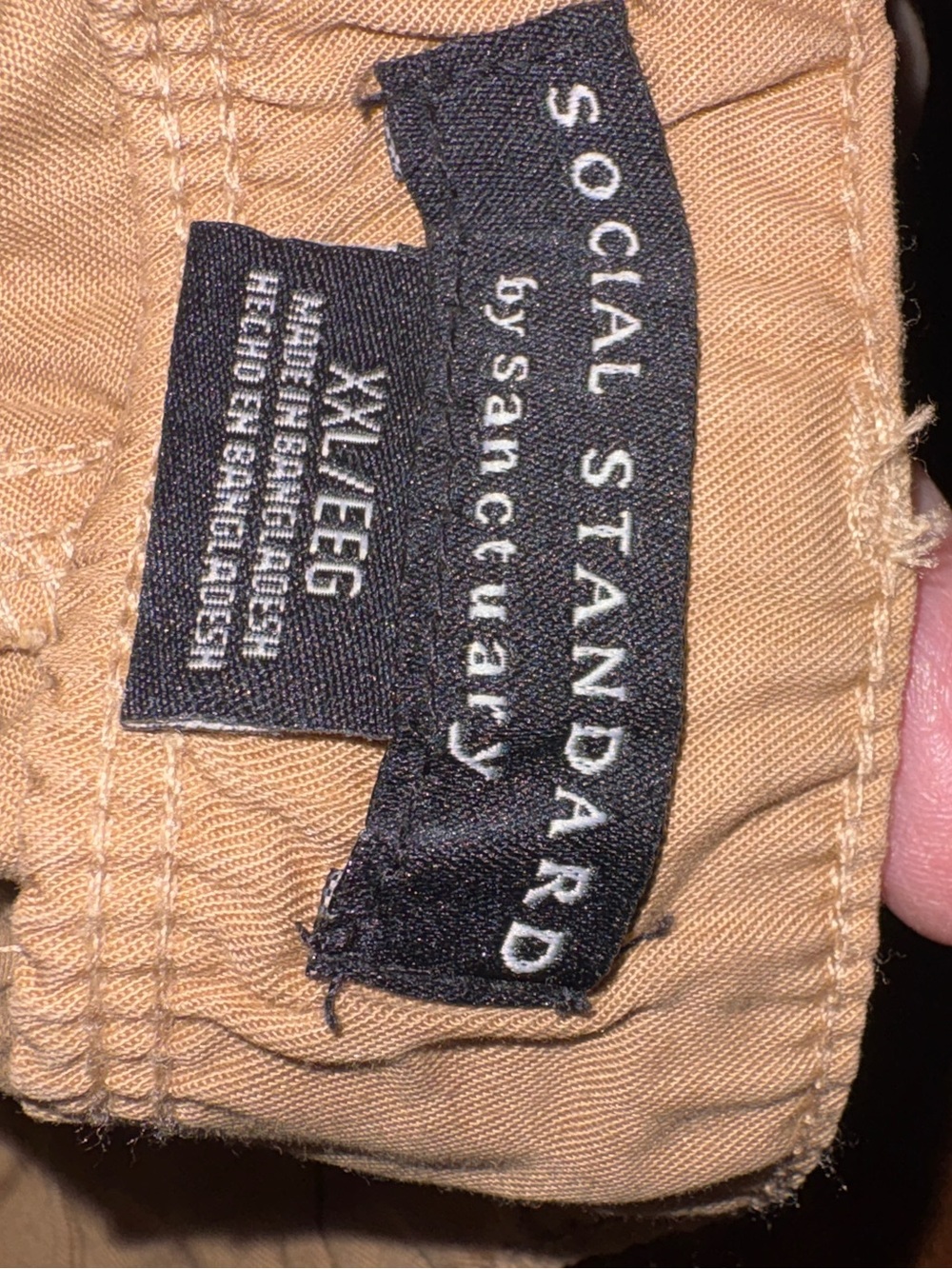 Social Standard by Sanctuary utility shorts  women’s xxl - Picture 3 of 5